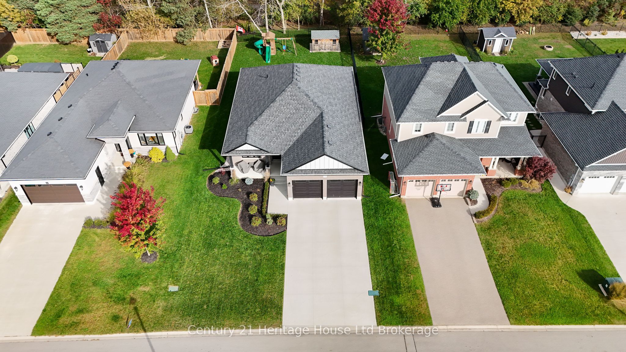 26 Brookside Lane