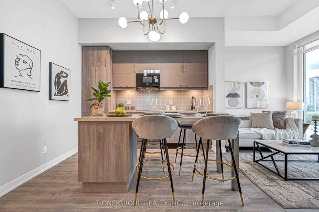 Photo of 292 Verdale Crossing #1007, Markham, ON L6G 0H6 (MLS # N13478878)