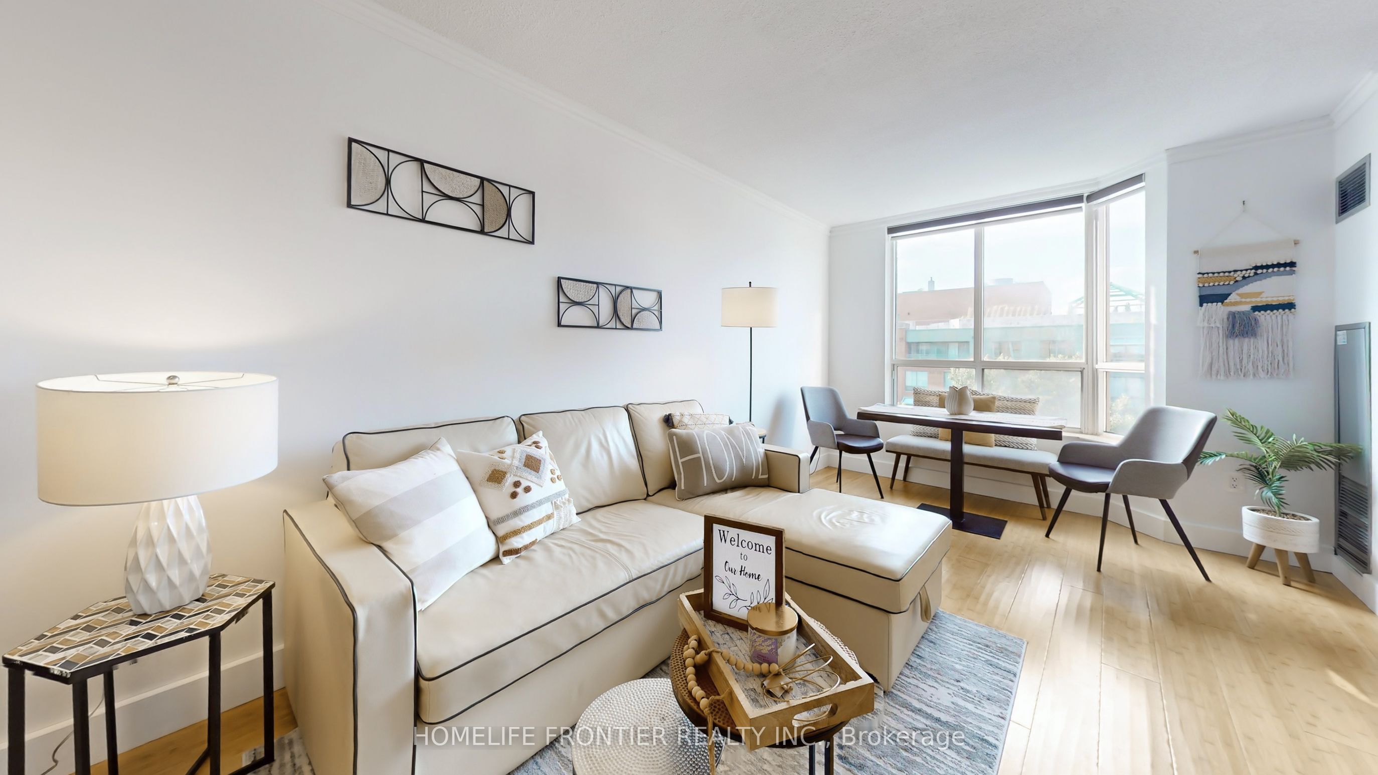 284 Bloor Street 806