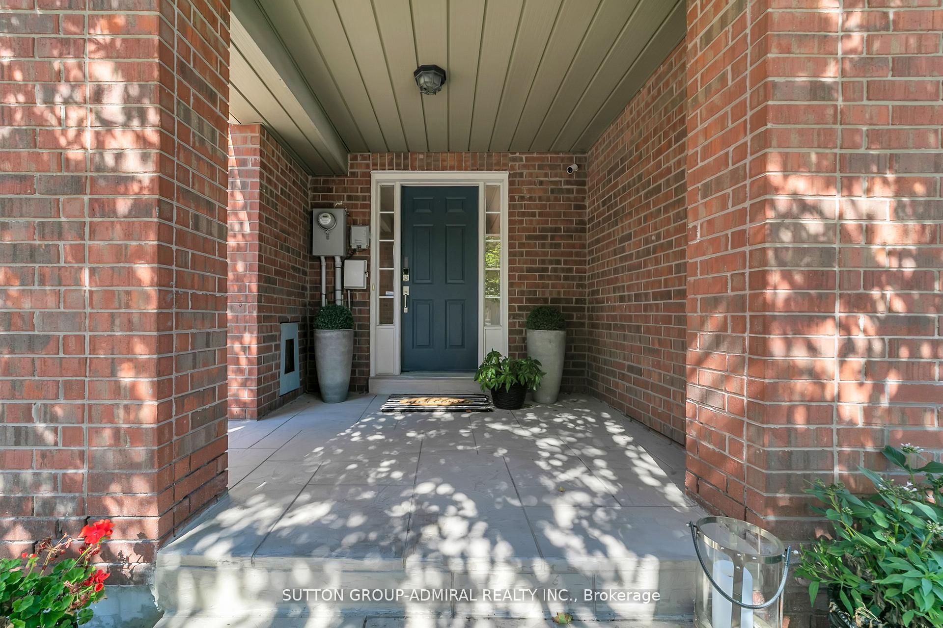 255 Shaftsbury Avenue 64