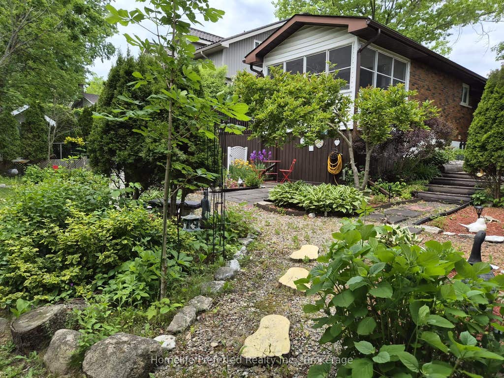 Photo of 893 Cumberland Avenue, Peterborough, ON K9H 7B3 (MLS # X13423736)