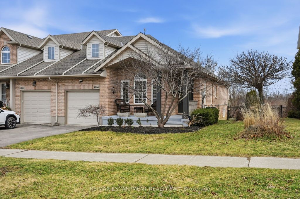 Photo of 4055 Ashby Drive, Lincoln, ON L3J 0G6 (MLS # X12920068)