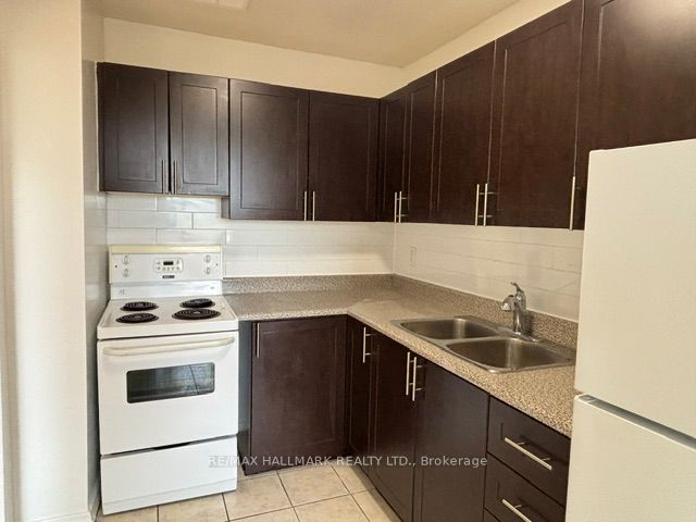 515 North Service Road 2-504