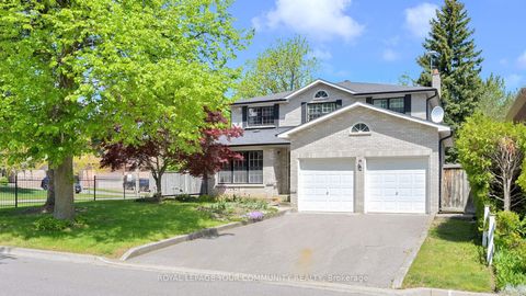 2 Hemlock Drive Markham ON L3P 4M6