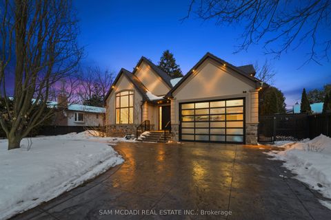 3168 Lakeshore Road W Oakville ON L6L 1J6