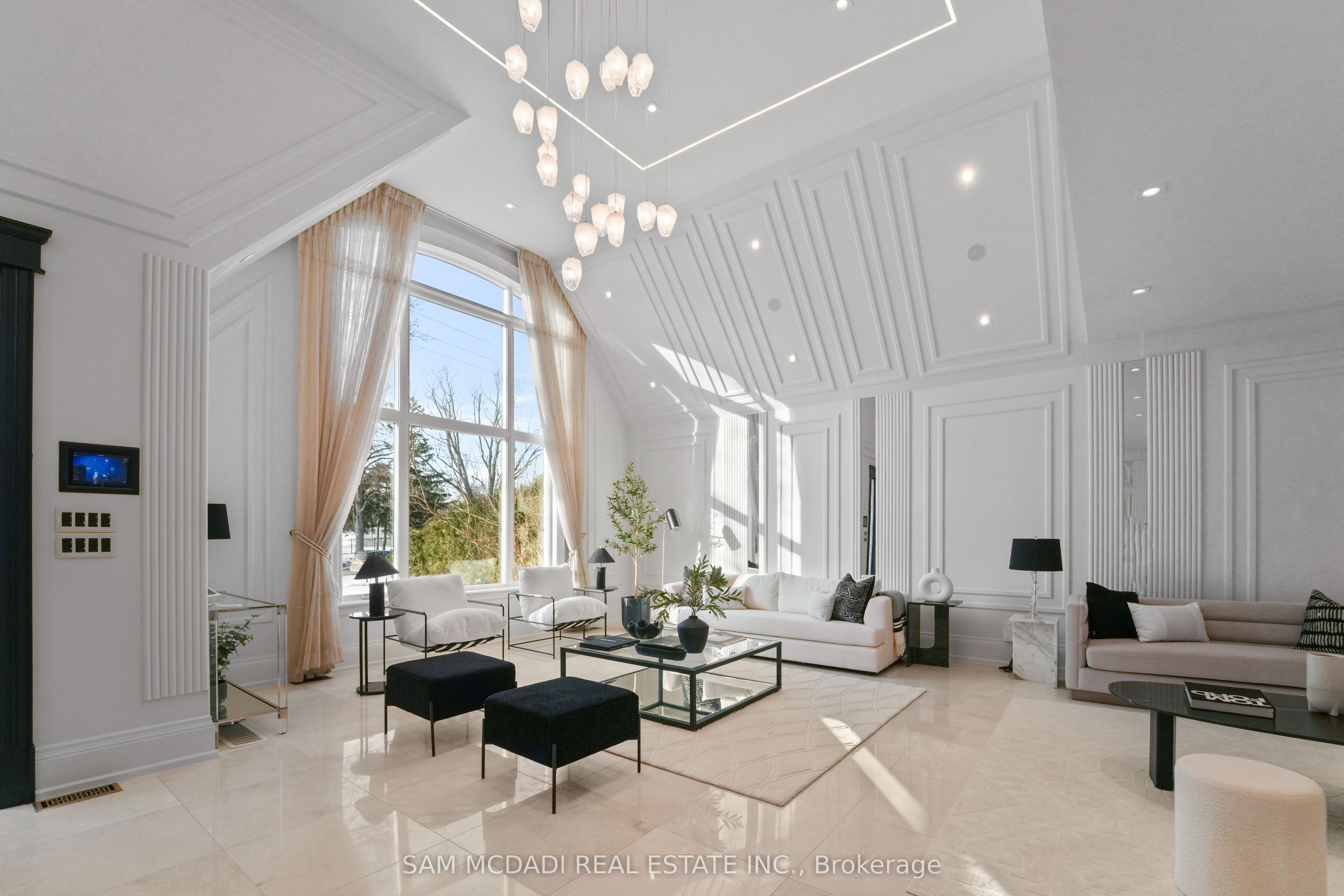 3168 Lakeshore Road W