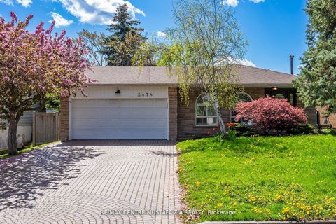 2474 Yarmouth Crescent Oakville ON L6L 2M9
