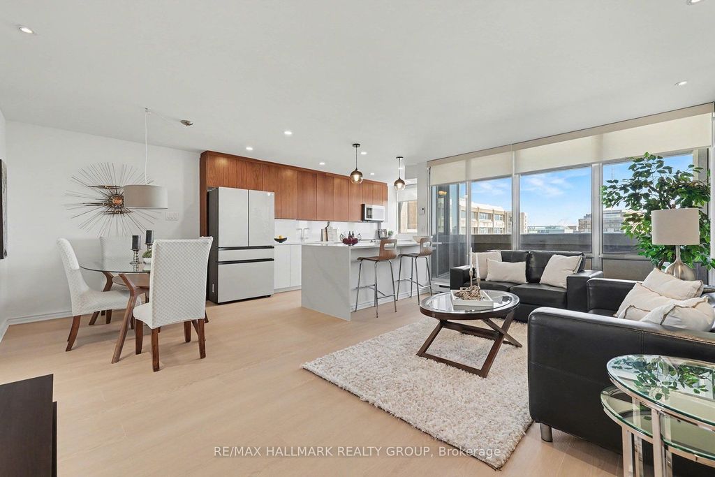 Photo of 530 Laurier Avenue W #PH2, Ottawa Centre, ON K1R 7T1 (MLS # X12762746)