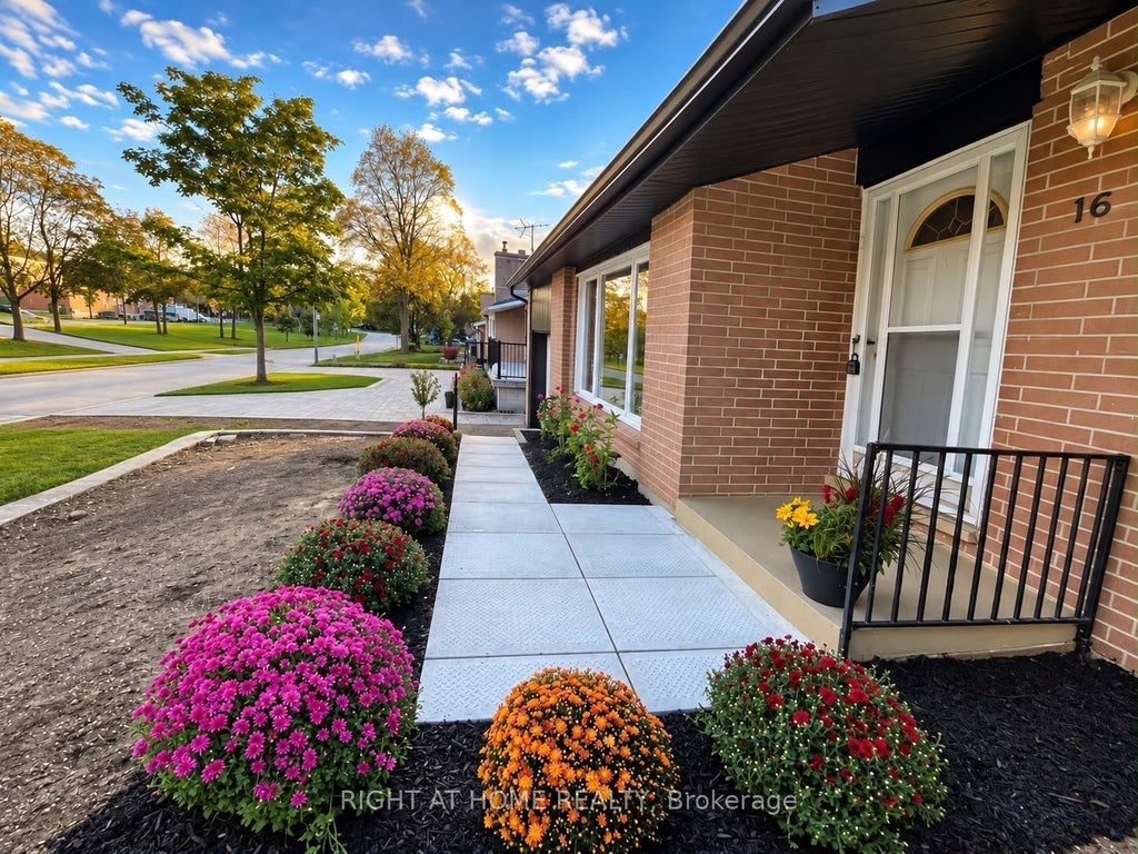 Photo of 16 Ptarmigan Crescent, Toronto, ON M3A 1W3 (MLS # C13778226)