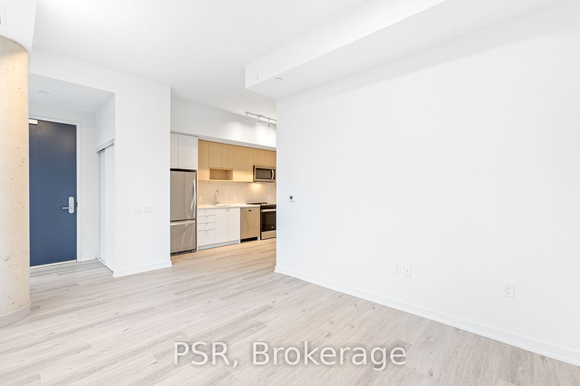 49 Broadfield Drive W 110