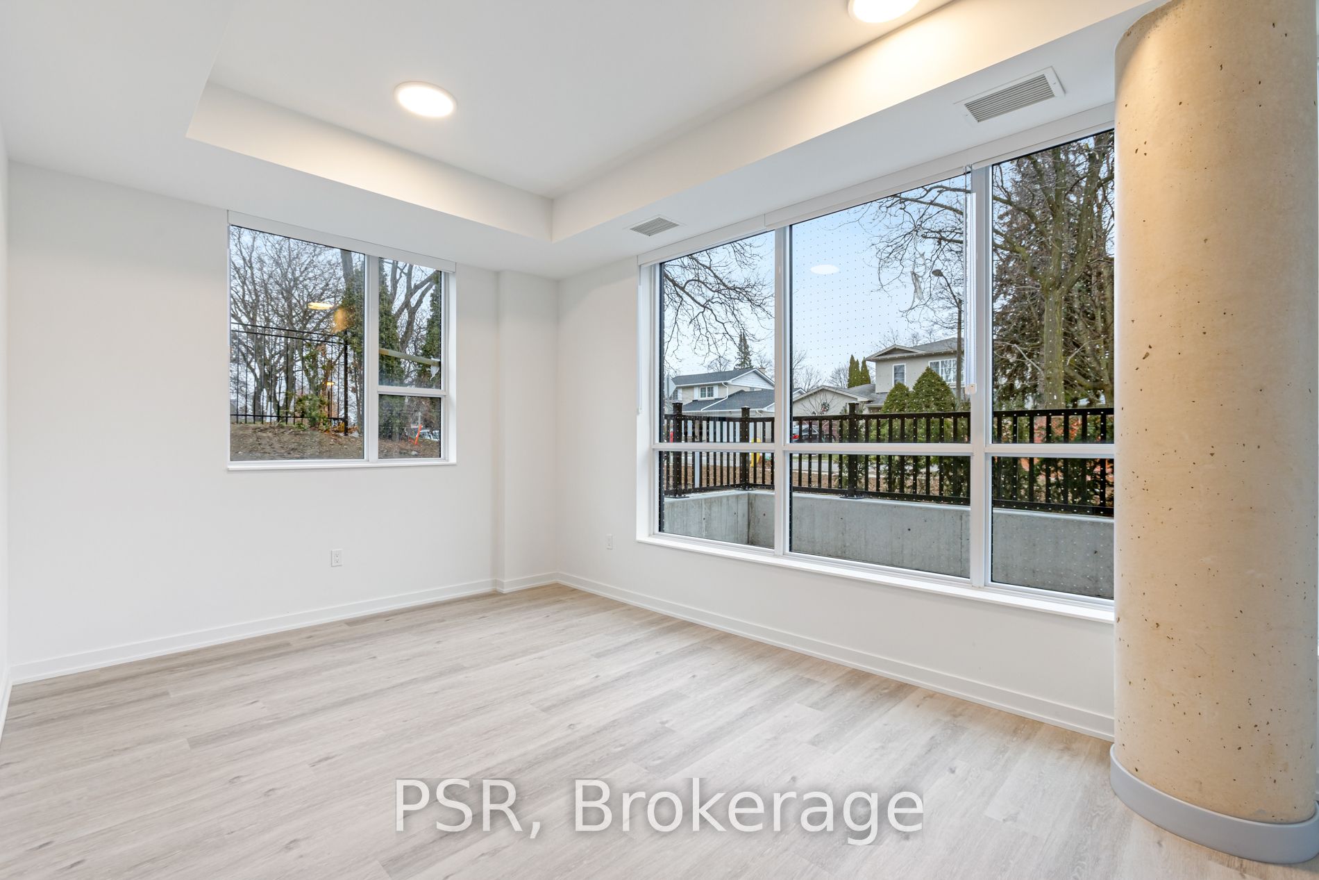 49 Broadfield Drive W 110