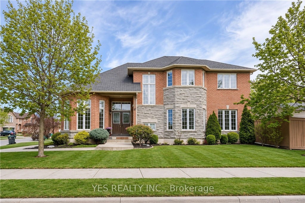 Photo of 17 Snowcap Road, Brampton, ON L6R 1W2 (MLS # W13776986)