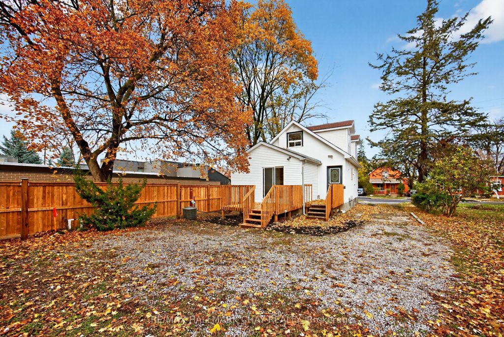 Photo of 114 Burton Avenue, Barrie, ON L4N 2R8 (MLS # S12663080)