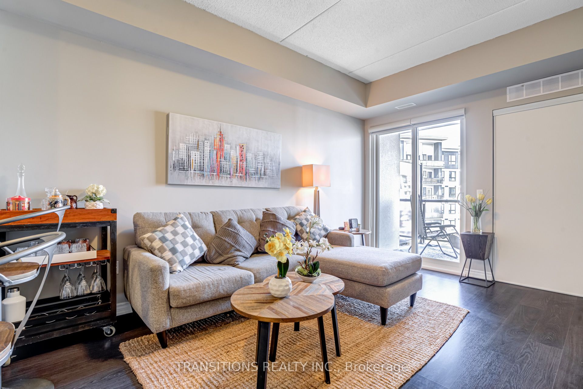 620 Sauve Street 304