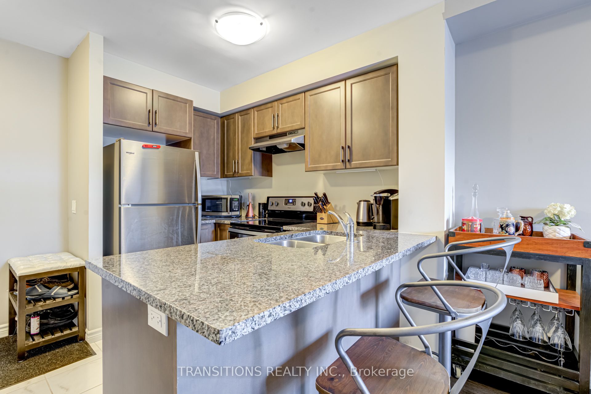 620 Sauve Street 304