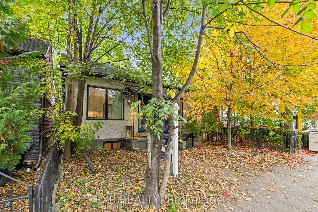 Photo of 14 Audley Avenue, Toronto, ON M4M 1P6 (MLS # E12534940)