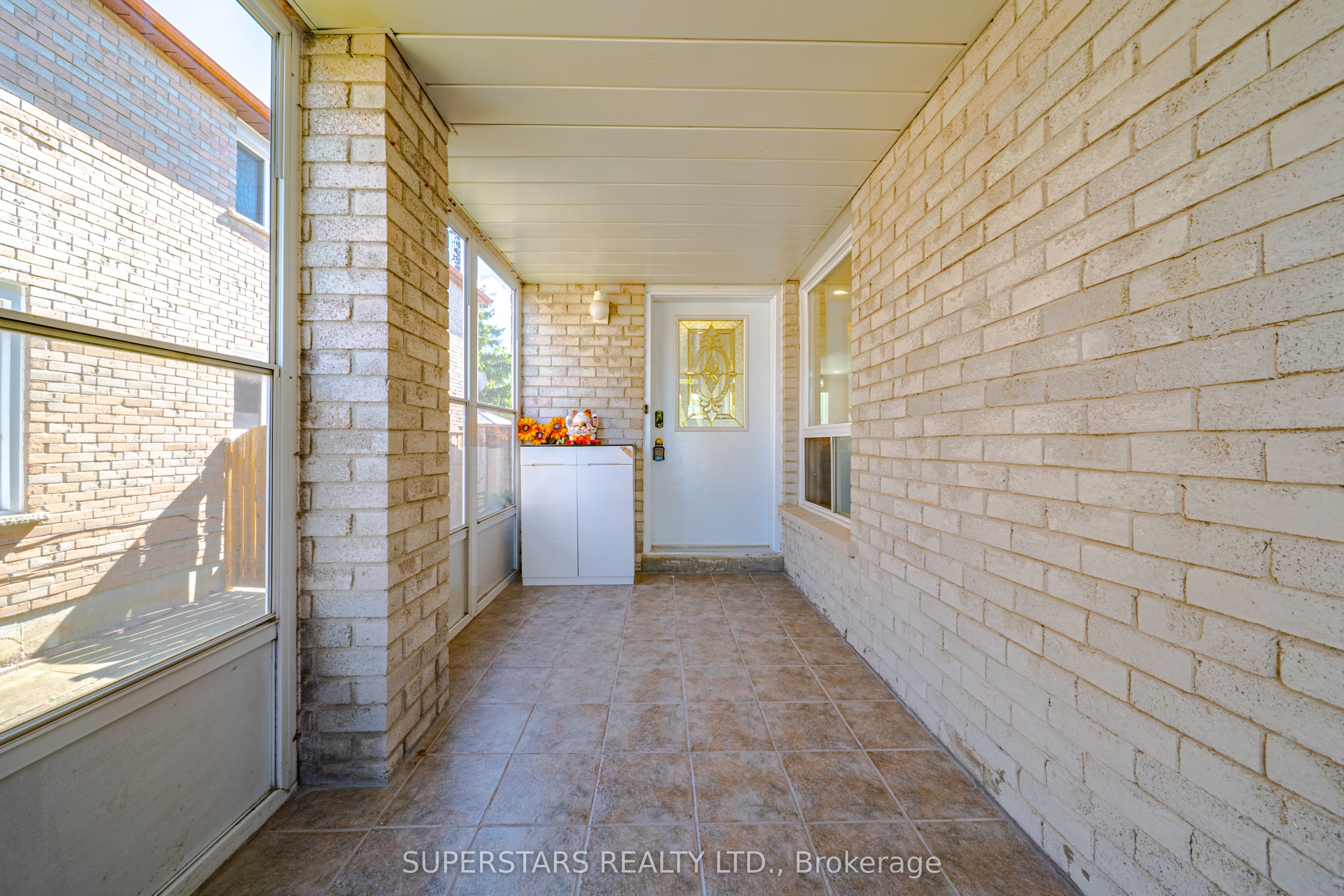 32 Neeland Road