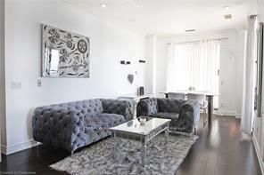 330 Red Maple Road PH8