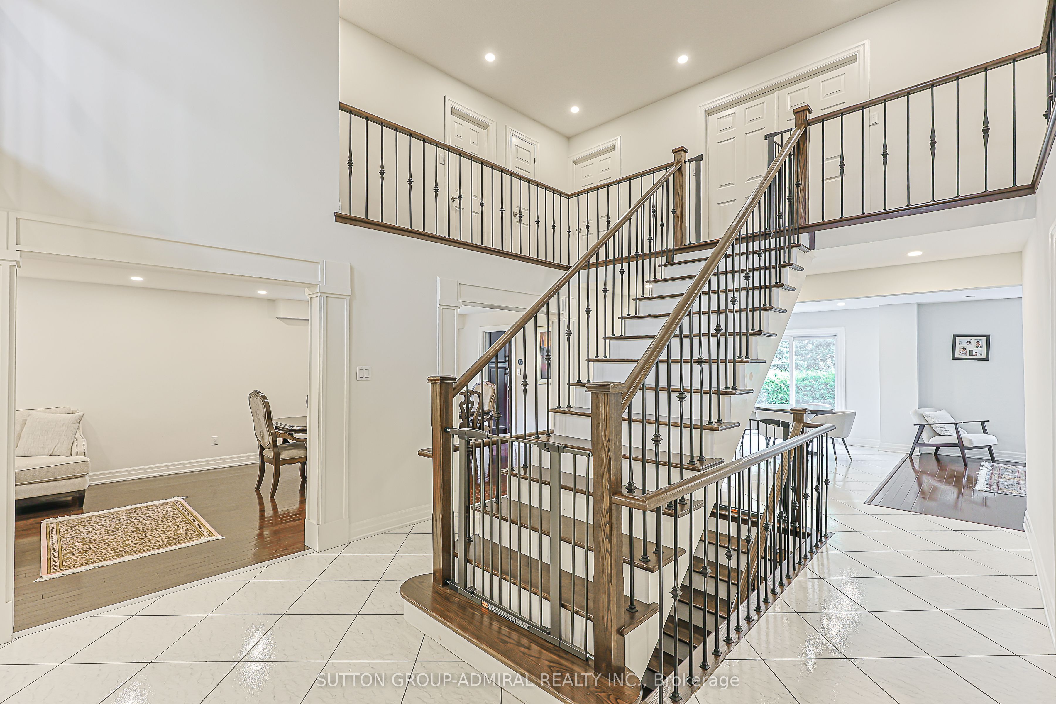 62 Pickett Crescent