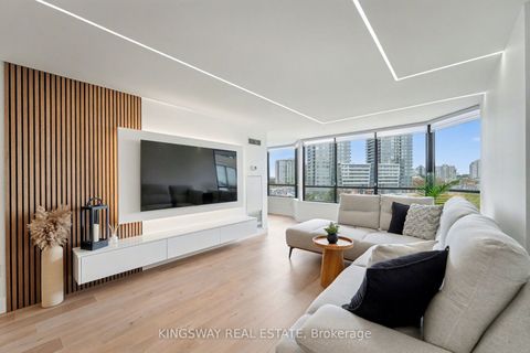 Photo of 7420 Bathurst Street #712, Vaughan, ON L4J 6X4 (MLS # N12493064)