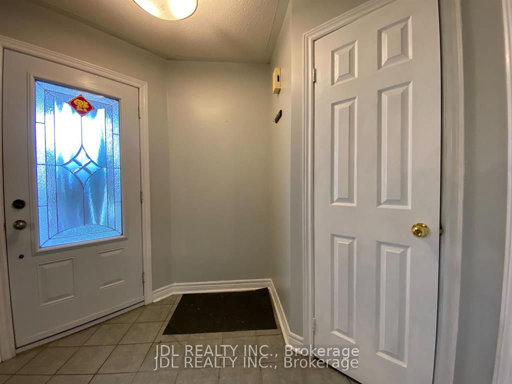 618 Leatherleaf Drive