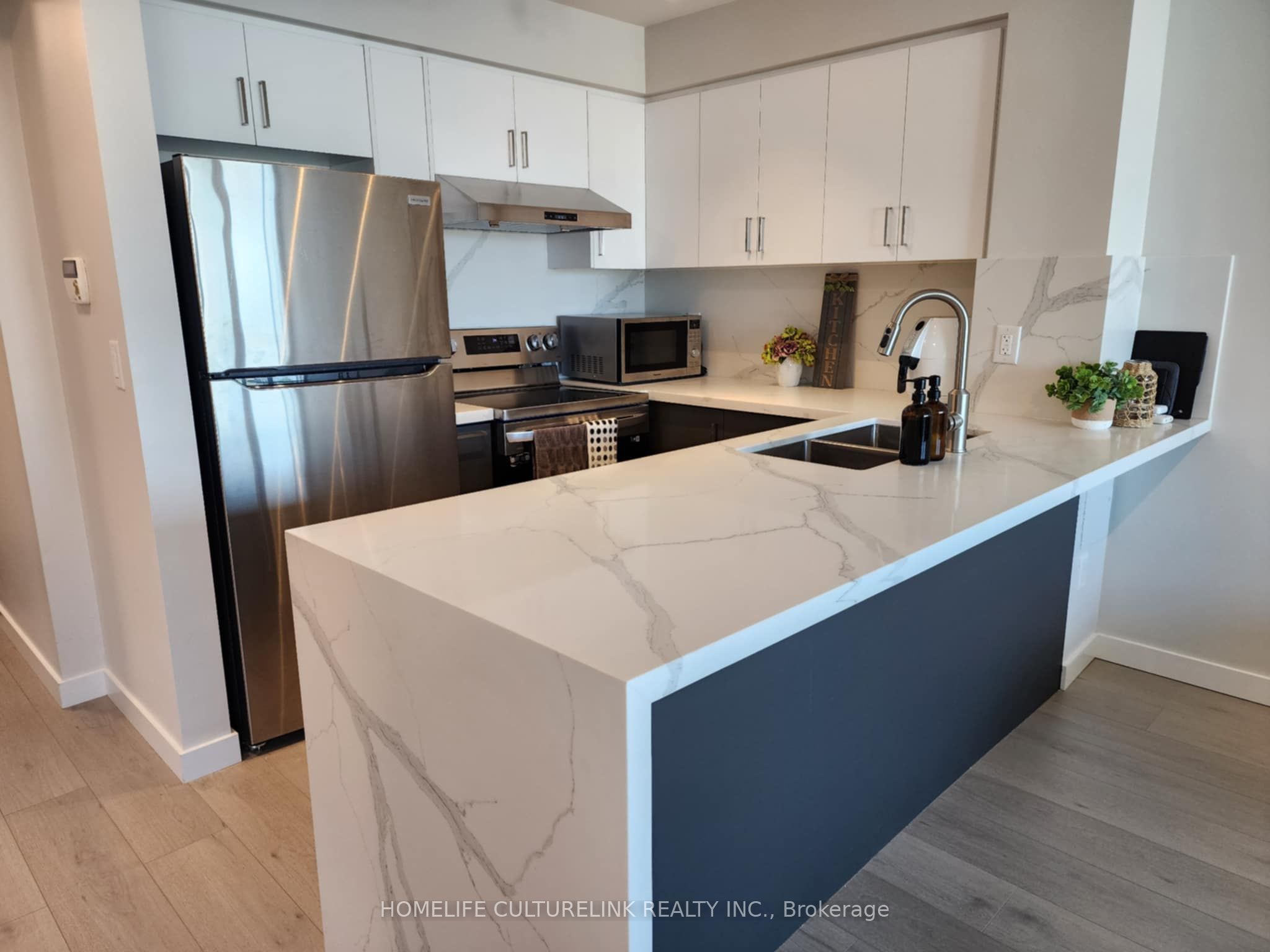 50 Brian Harrison Way 305