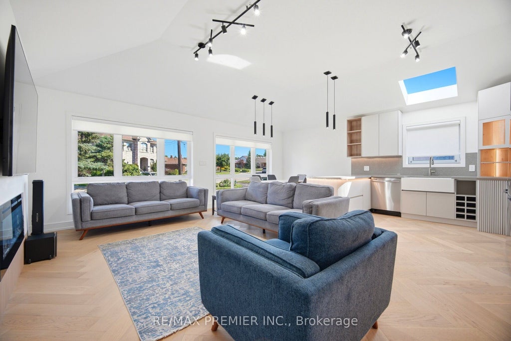 Photo of 19 Jacinta Drive, Toronto, ON M6L 1H6 (MLS # W13501670)