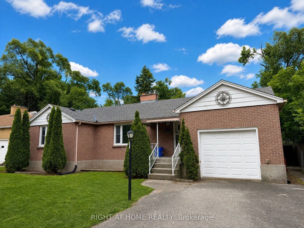 Photo of 719 Rowntree Avenue, London South, ON N6C 2L9 (MLS # X13559694)