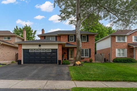 2055 Hunters Wood Drive Burlington ON L7M 2T9