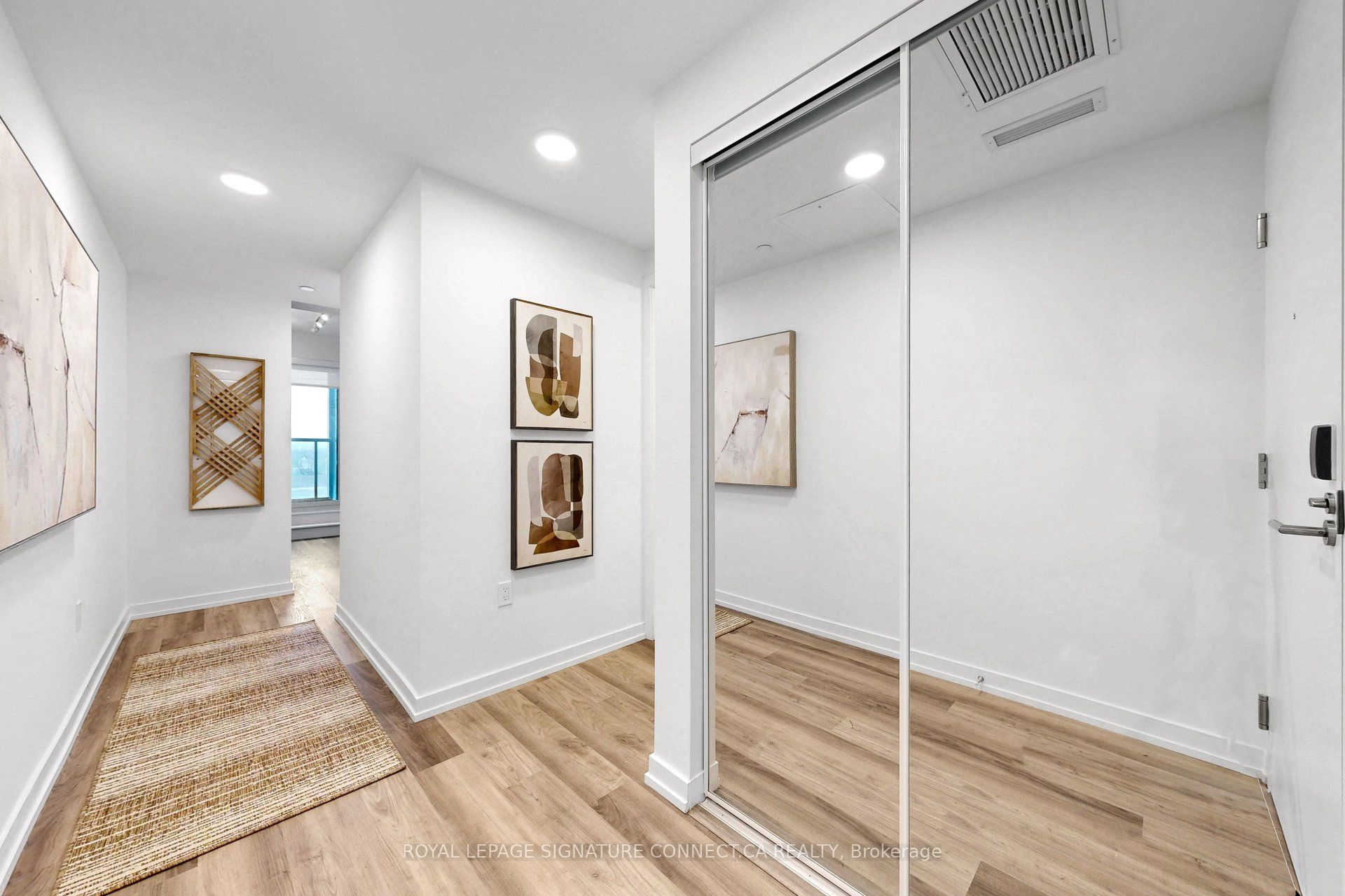 6 Chartwell Road 208
