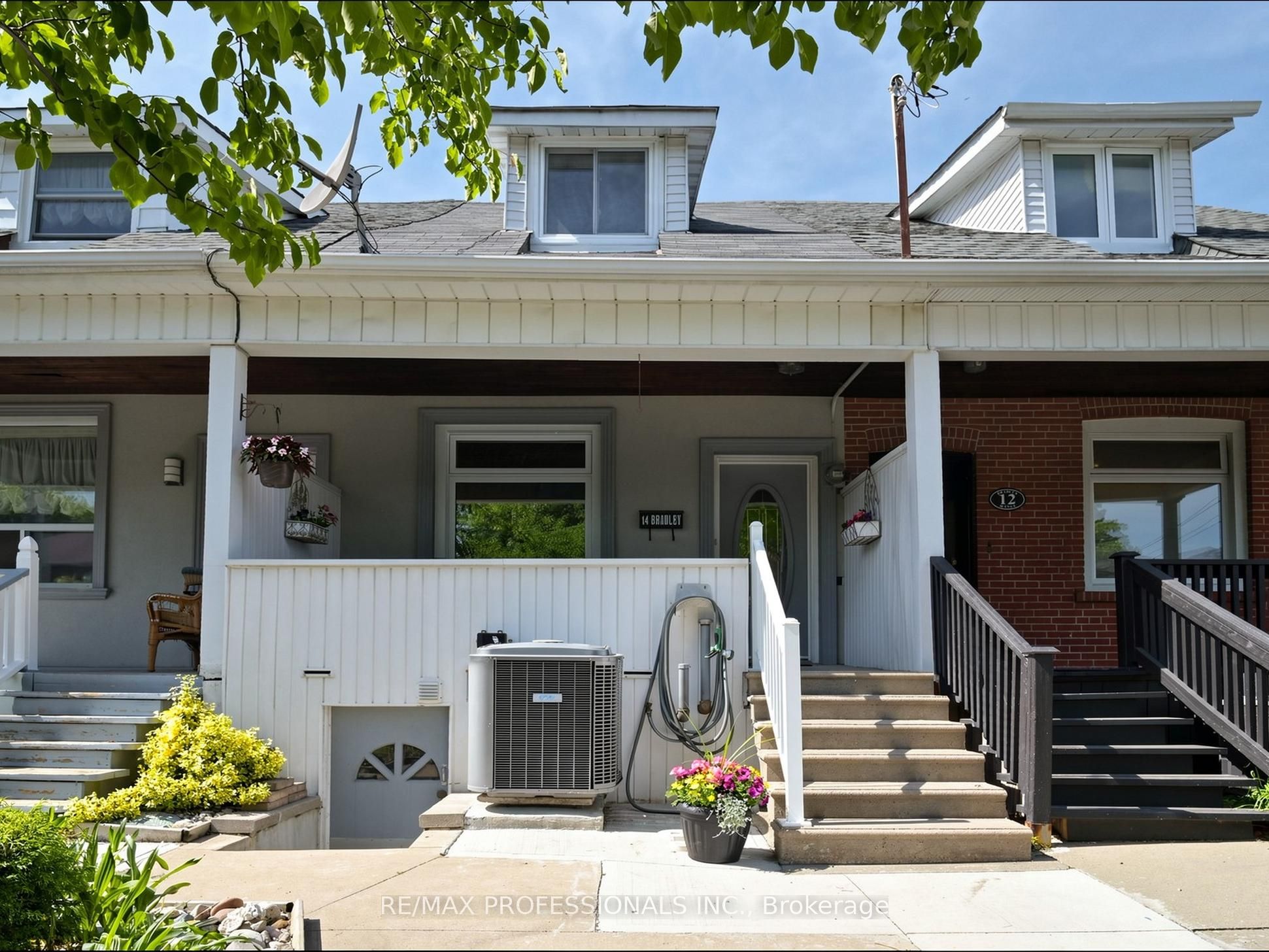 14 Bradley Avenue