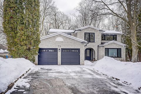 12 Jolyn Court Markham ON L3P 3T4