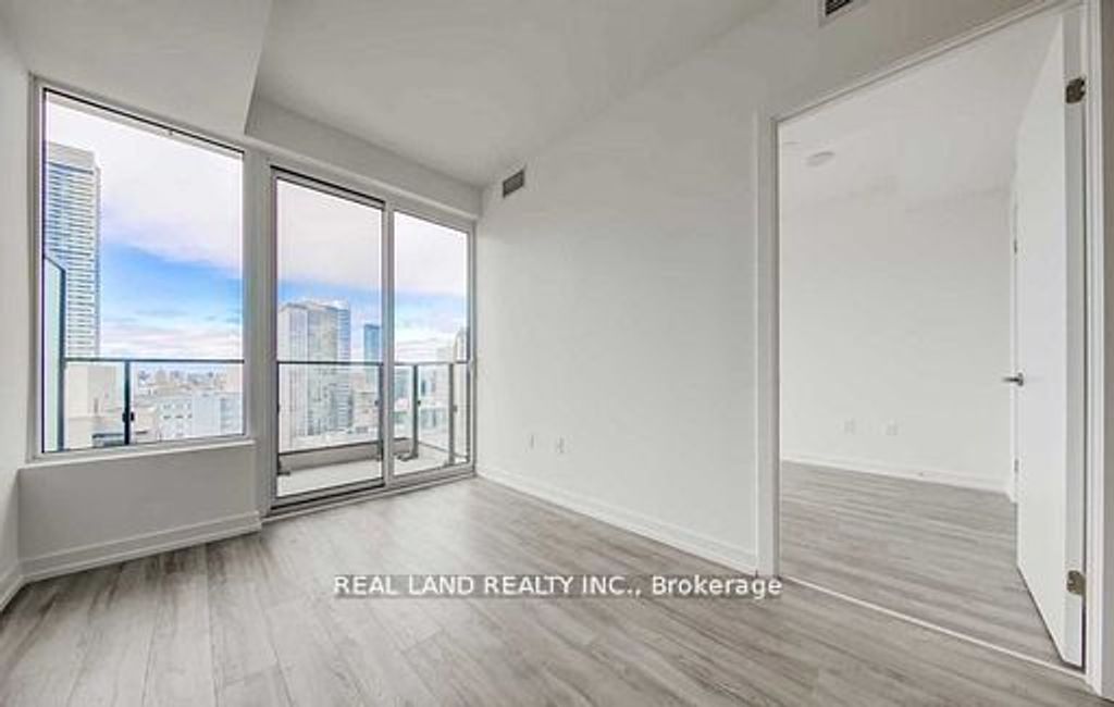 Photo of Toronto, ON M5B 0B8 (MLS # C13016320)