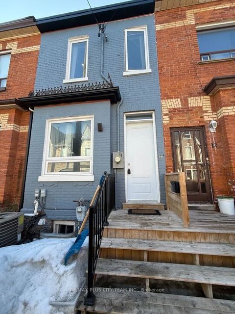 11 Baden Street Toronto ON M6J 1Z3