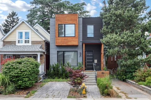 84 Wiley Avenue Toronto ON M4J 3W6