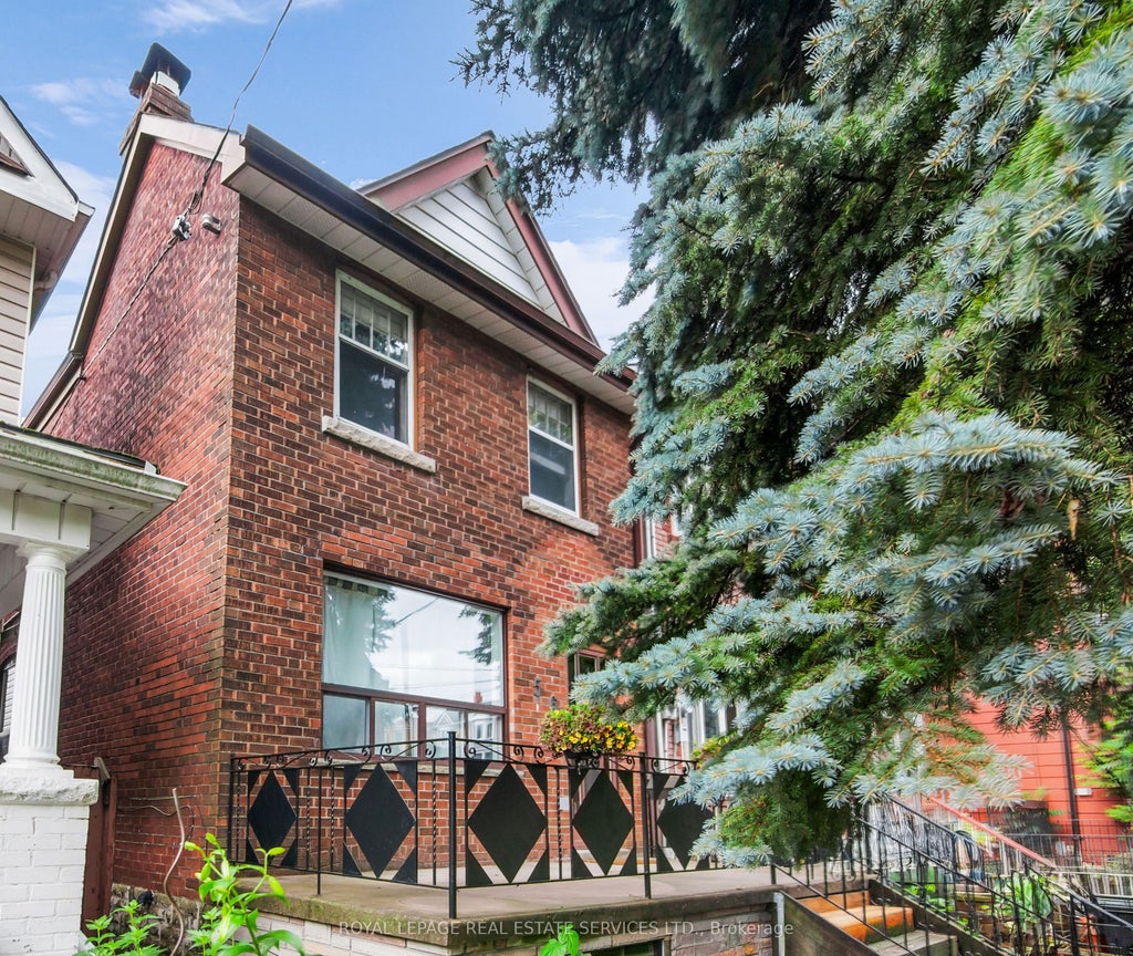 Photo of 56 Arlington Avenue, Toronto, ON M6G 3K8 (MLS # C14082868)