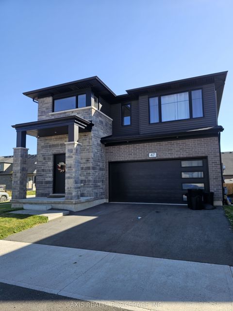 Photo of 47 SAMUEL Avenue, Pelham, ON L3B 5N5 (MLS # X12474262)