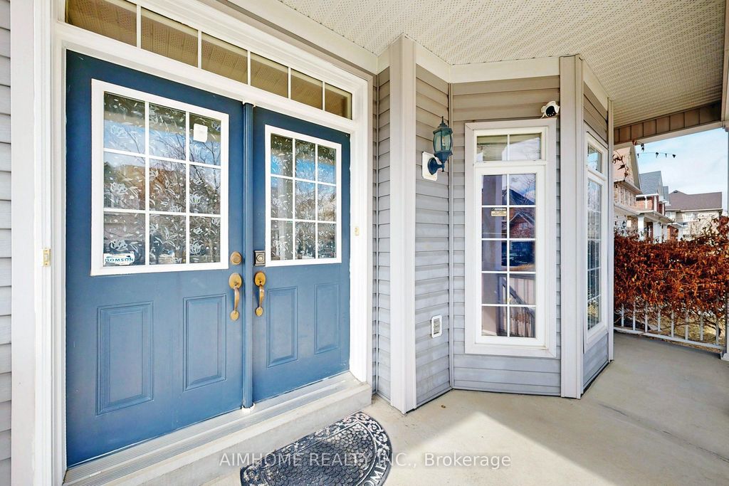 Photo of 8 Brookhurst Avenue, Georgina, ON L4P 0B4 (MLS # N12986284)