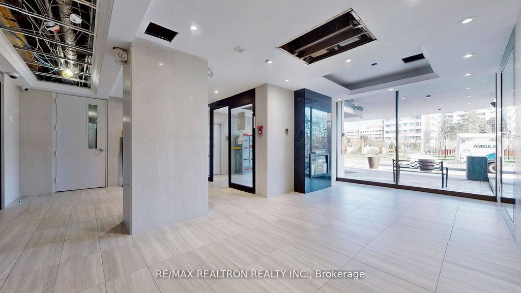 Photo of 725 Don Mills Road #605, Toronto, ON M3C 1S6 (MLS # C12413429)