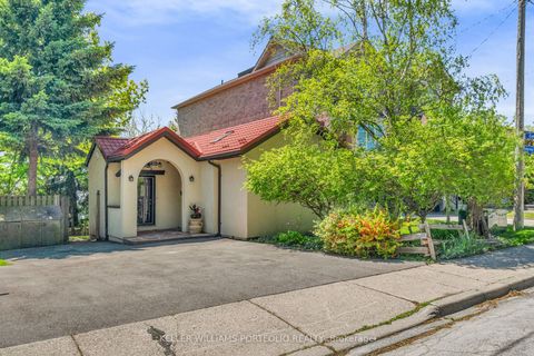 42 Forty First Street Toronto ON M8W 3N6