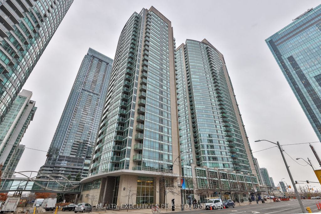 Photo of 381 Front Street W #2703, Toronto, ON M5V 3R8 (MLS # C12590908)