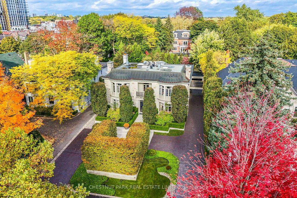 Photo of 10 Shorncliffe Avenue, Toronto, ON M4V 1T1 (MLS # C12502300)