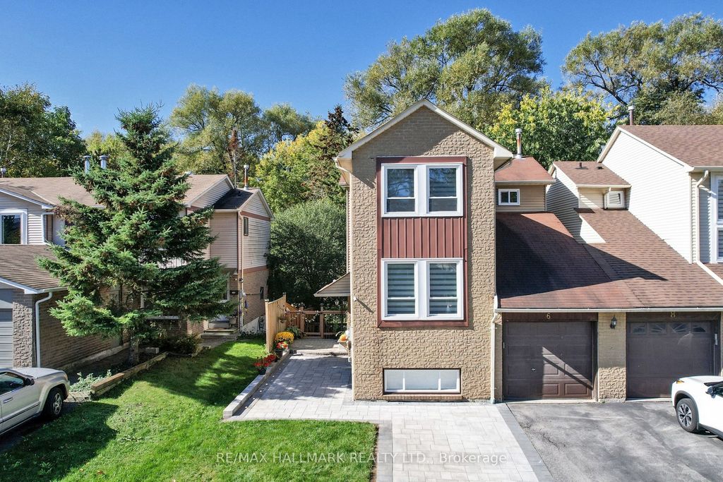 Photo of 6 Wiles Court, Aurora, ON L4G 3N5 (MLS # N12451990)