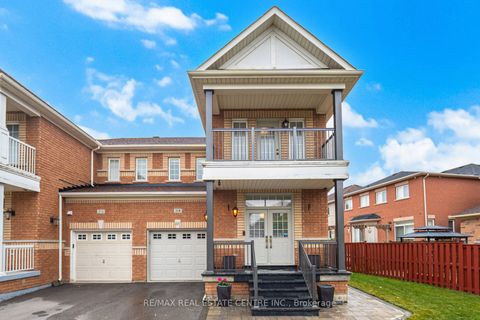 Photo of 118 Connolly Crescent, Brampton, ON L6R 0E3 (MLS # W12470066)