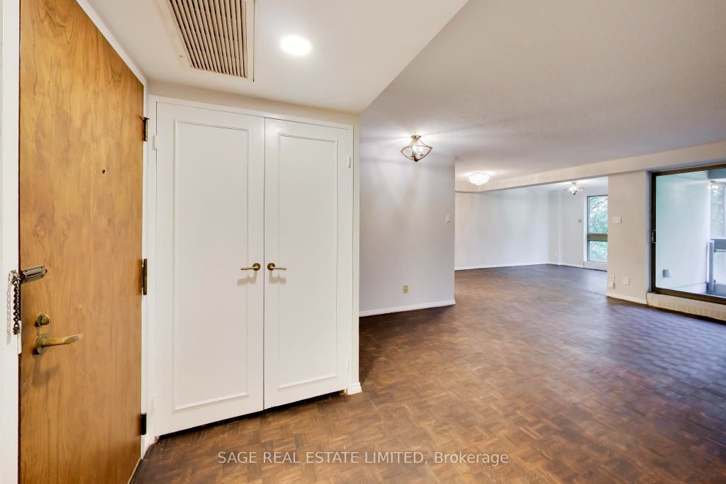 Photo of 63 St Clair Avenue #404, Toronto, ON M4V 2Y9 (MLS # C14120820)