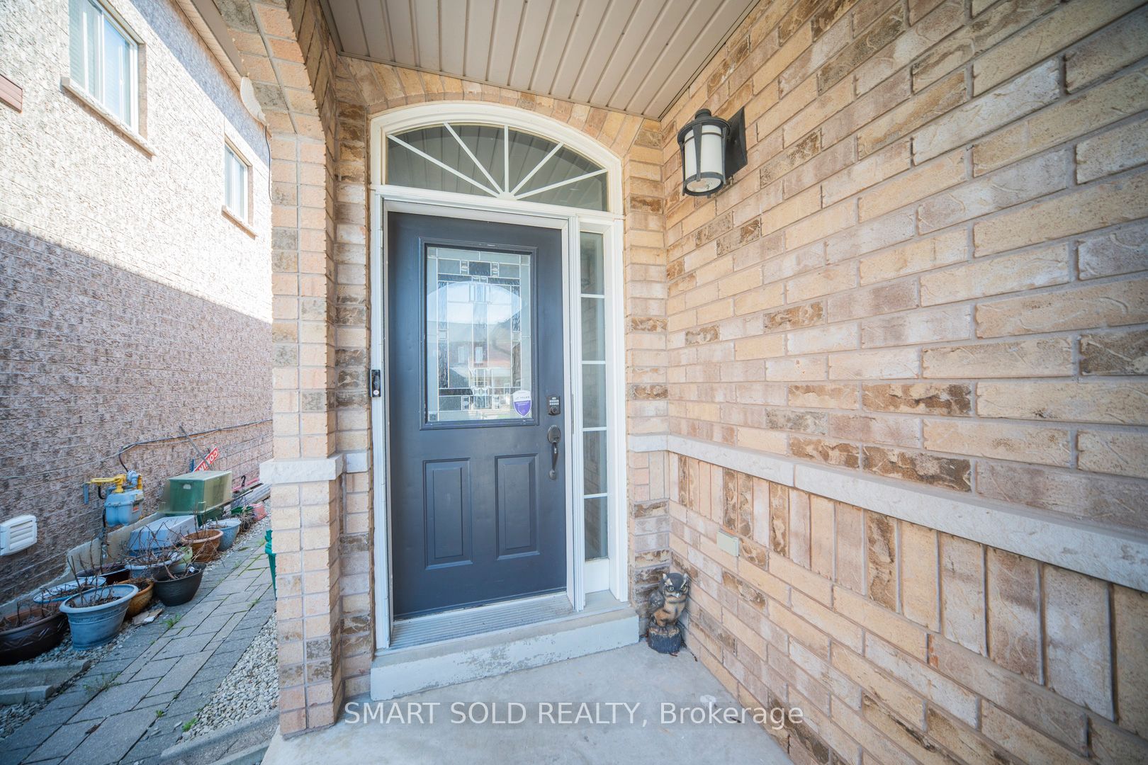 3486 Fountain Park Avenue Upper