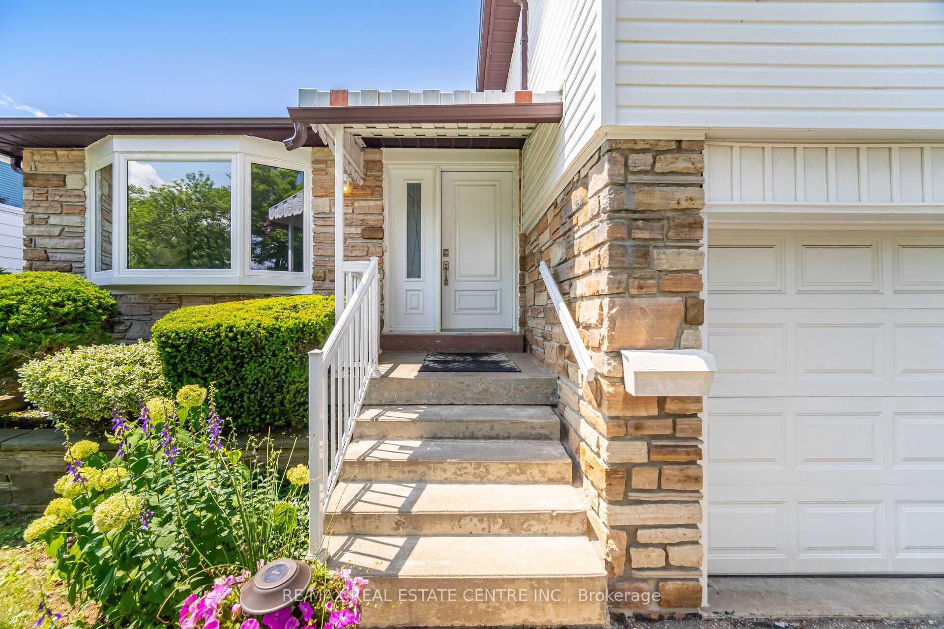 3268 Homark Drive