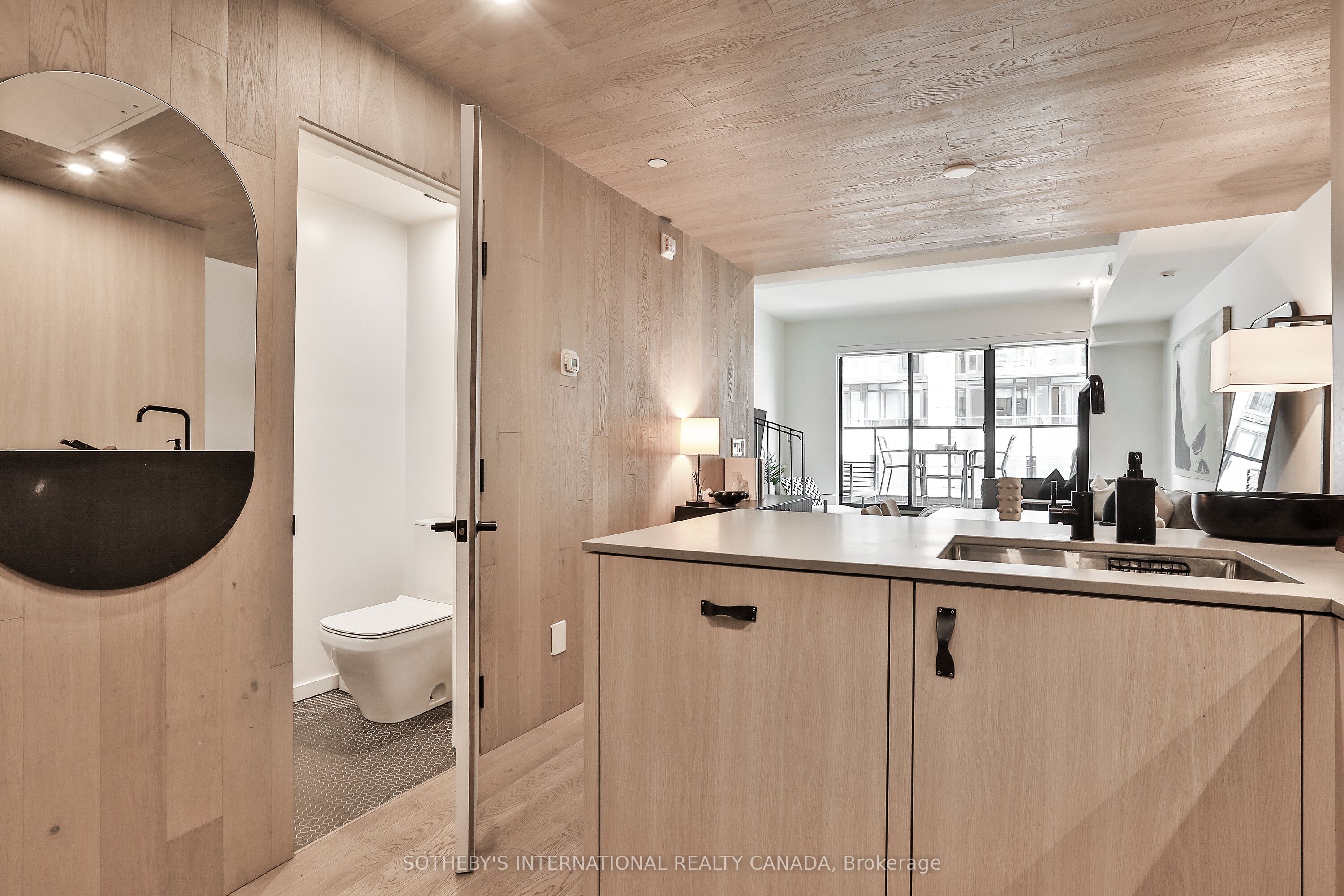 45 Dovercourt Road 302