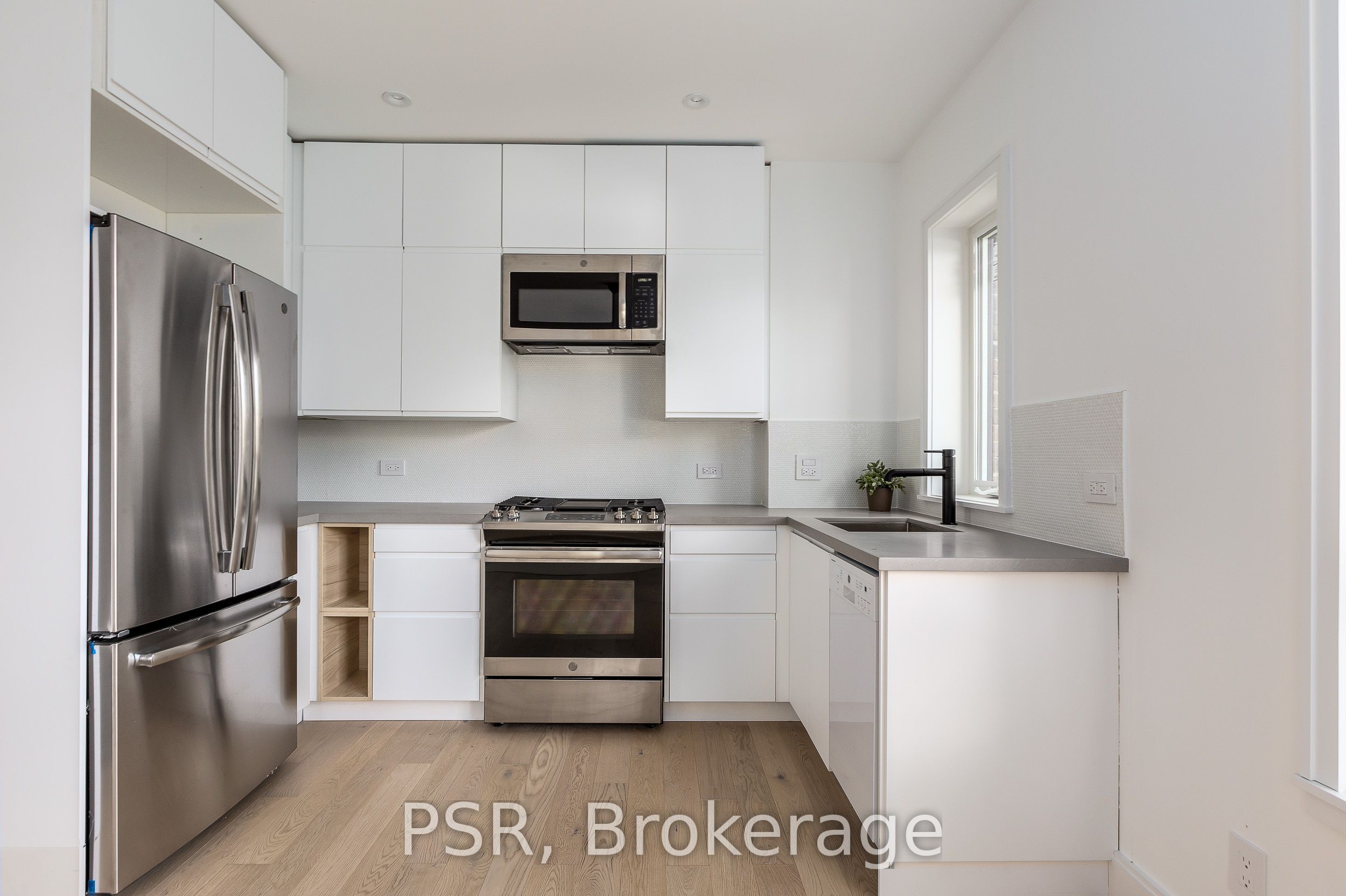 264 Dovercourt Road 3