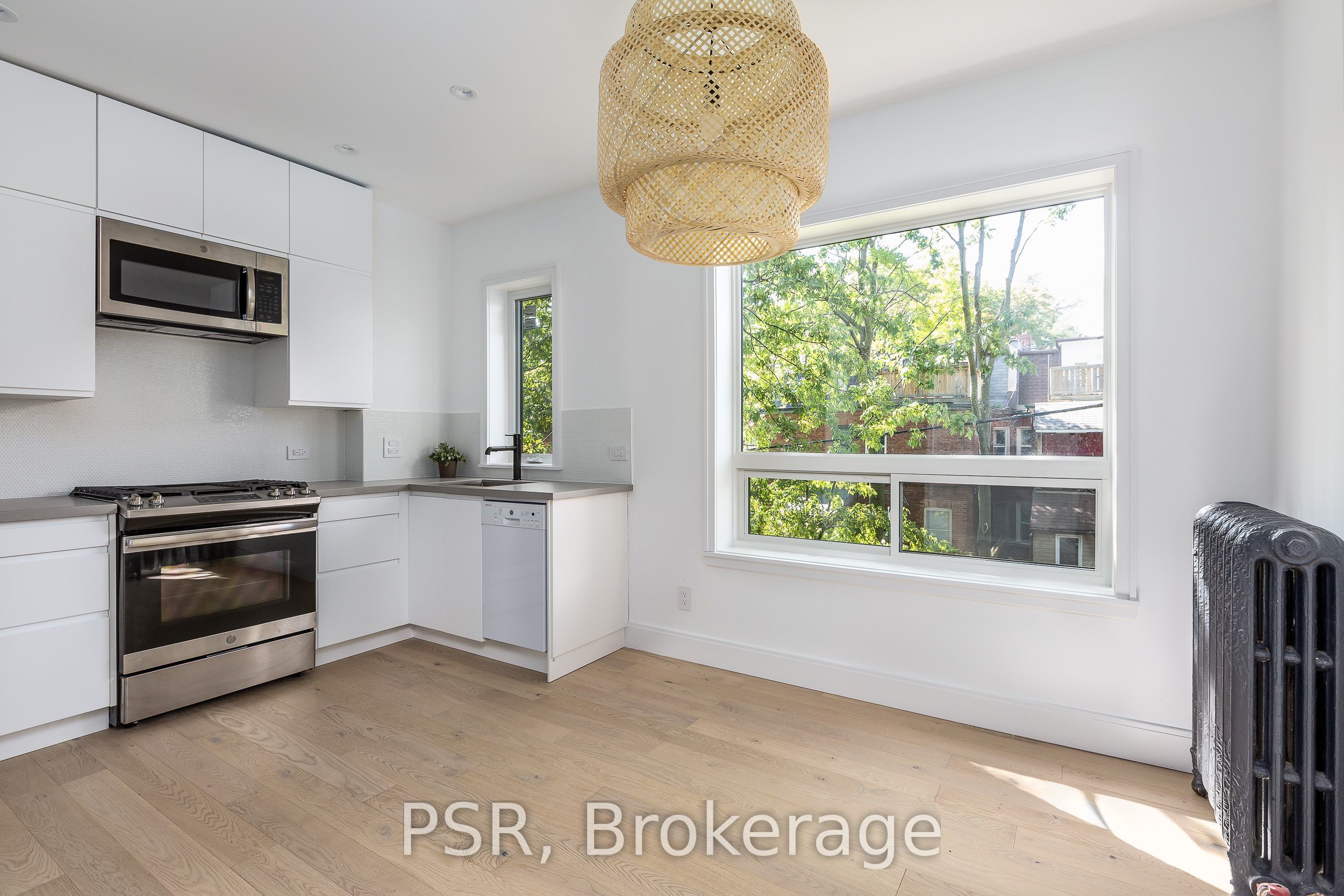 264 Dovercourt Road 3